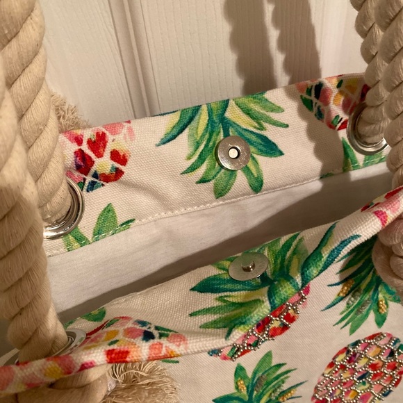 Pineapple Tote, Large Pineapple Beaded Canvas Tote With Large Rope Handles - Picture 11 of 16